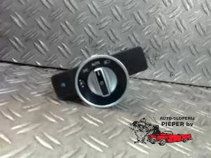 Used Light switch Mercedes A (W176) 1.6 A-180 16V Price € 26,25 Margin scheme offered by Autosloperij Pieper BV
