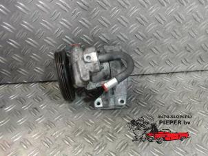 Used Power steering pump Chevrolet Aveo (250) 1.4 16V LS Price on request offered by Autosloperij Pieper BV