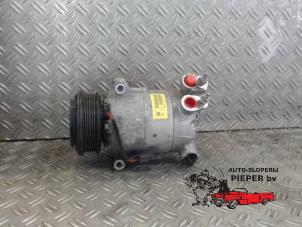 Used Air conditioning pump Ford Focus 3 1.0 Ti-VCT EcoBoost 12V 100 Price on request offered by Autosloperij Pieper BV