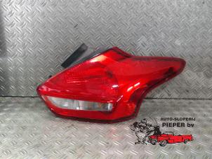 Used Taillight, right Ford Focus 3 1.0 Ti-VCT EcoBoost 12V 100 Price on request offered by Autosloperij Pieper BV