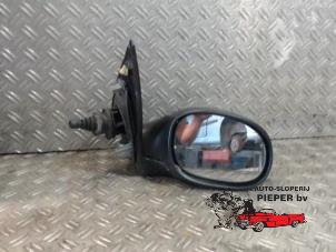 Used Wing mirror, right Peugeot 206 (2A/C/H/J/S) 1.6 XS,XT Price on request offered by Autosloperij Pieper BV