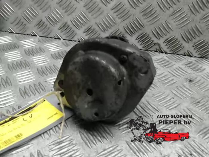Used Engine mount BMW 5 serie (E60) 545i 32V Price € 36,75 Margin scheme offered by Autosloperij Pieper BV