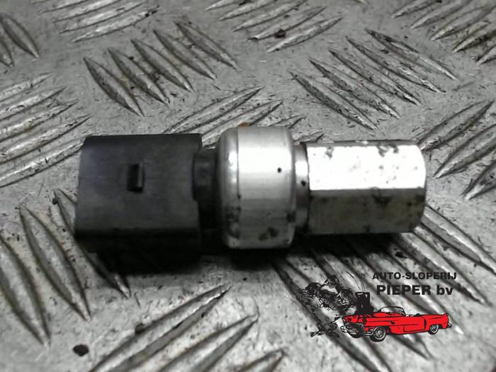 Begagnade Trycksensor, luftkonditionering Volkswagen Golf VI (5K1) 1.6 Pris € 15,75 Marginaltabell erbjuds av Autosloperij Pieper BV