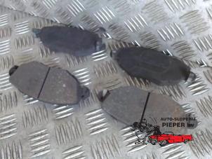 Used Front brake pad Ford Mondeo III 2.0 16V Price on request offered by Autosloperij Pieper BV