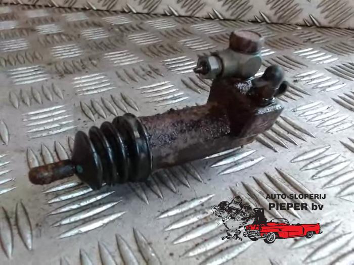 Clutch slave cylinder Hyundai i30 1.4 CVVT 16V ZH93