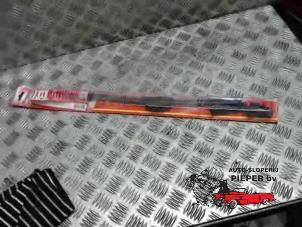 New Wiper blade BMW 3-Serie Price € 12,71 Inclusive VAT offered by Autosloperij Pieper BV