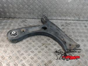 Used Front wishbone, right Volkswagen Polo IV (9N1/2/3) 1.9 TDI 100 Price on request offered by Autosloperij Pieper BV