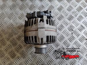 Dynamo van een Opel Astra H SW (L35) 1.6 16V Twinport 2005