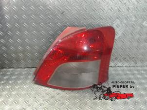 Used Taillight, right Toyota Yaris II (P9) 1.3 16V VVT-i Price on request offered by Autosloperij Pieper BV