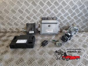 Used Engine management computer Nissan Qashqai (J10) 2.0 16V 4x4 Price on request offered by Autosloperij Pieper BV