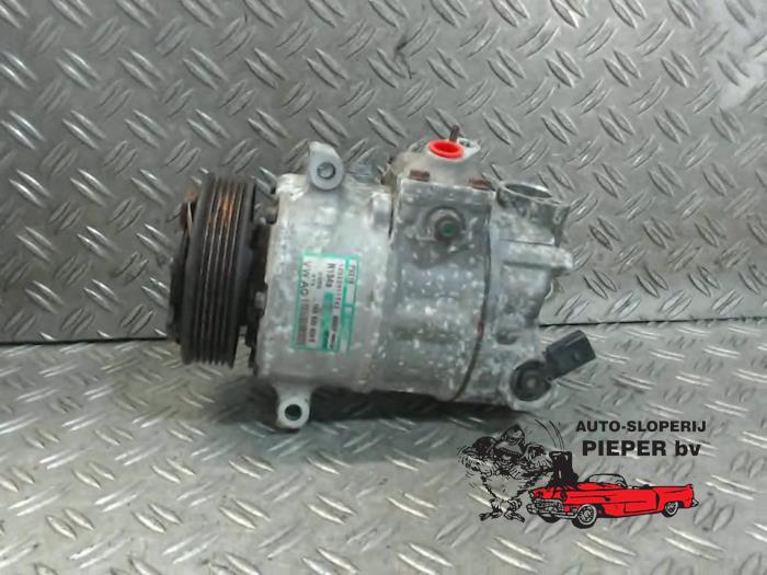 Usagé Pompe clim Volkswagen Passat Variant (3C5) 2.0 TDI 16V 140 Prix € 78,75 Règlement à la marge proposé par Autosloperij Pieper BV