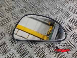 Used Mirror glass, right Suzuki Alto (RF410) 1.1 16V Price on request offered by Autosloperij Pieper BV