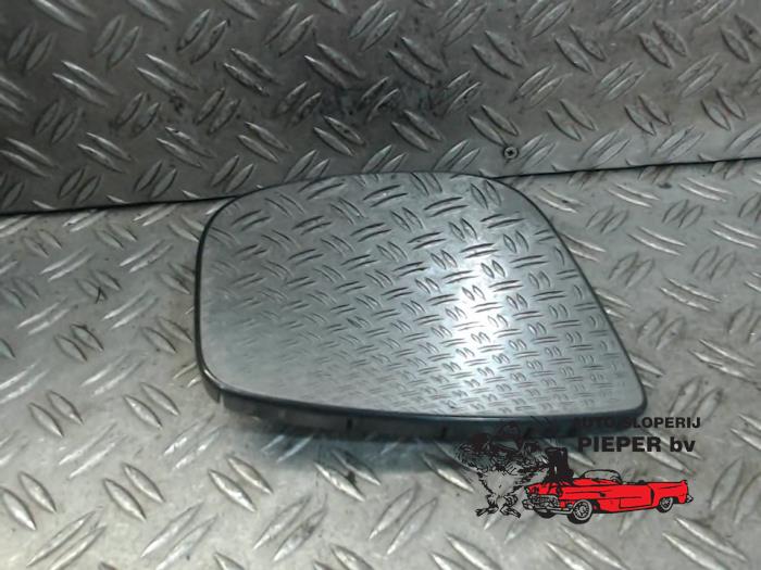 Używane Szyba lusterka prawego Citroen Berlingo 1.6 HDi 90 Phase 1 Cena € 15,75 Procedura marży oferowane przez Autosloperij Pieper BV