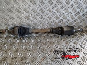 Used Front drive shaft, left Peugeot 106 II 1.4 XN,XR,XT Price on request offered by Autosloperij Pieper BV