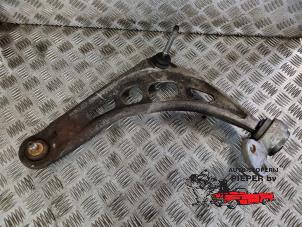 Used Front wishbone, left BMW 3 serie (E46/4) 316i 16V Price on request offered by Autosloperij Pieper BV
