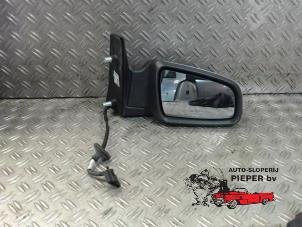 Gebrauchte Außenspiegel rechts Opel Zafira (M75) 2.2 16V Direct Ecotec Preis auf Anfrage angeboten von Autosloperij Pieper BV