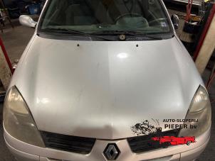 Used Bonnet Renault Clio II (BB/CB) 1.2 16V Price on request offered by Autosloperij Pieper BV