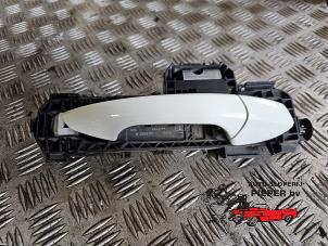 Used Front door handle 4-door, right Mercedes CLA (117.3) 2.2 CLA-220 CDI 16V Price on request offered by Autosloperij Pieper BV