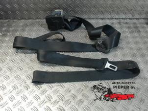 Used Front seatbelt, left Opel Corsa C (F08/68) 1.2 16V Twin Port Price on request offered by Autosloperij Pieper BV