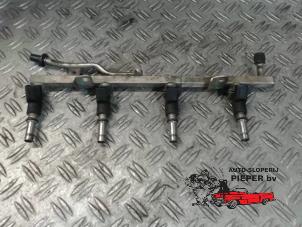 Used Fuel injector nozzle Opel Zafira (M75) 1.6 16V Price on request offered by Autosloperij Pieper BV