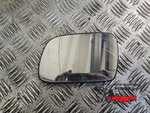 Used Mirror glass, left Peugeot 307 (3A/C/D) 1.6 16V Price on request offered by Autosloperij Pieper BV