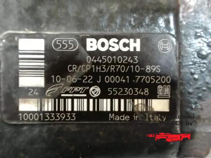 Högtryckspump från en Fiat Punto Evo (199) 1.3 JTD Multijet 85 16V Euro 5 2010