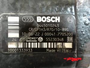 Högtryckspump från en Fiat Punto Evo (199) 1.3 JTD Multijet 85 16V Euro 5 2010