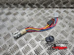 Used Ignition lock + key Citroen Saxo 1.4i VTR,VTS Price on request offered by Autosloperij Pieper BV
