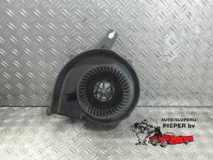 Usados Motor de ventilador de calefactor Seat Ibiza IV (6J5) 1.2 12V Precio de solicitud ofrecido por Autosloperij Pieper BV