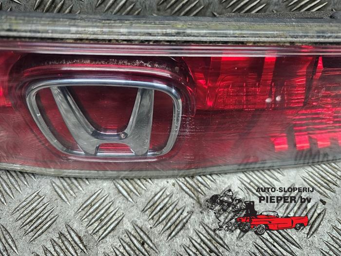 Taillight bar left and right from a Honda Civic (FK/FN) 1.4 i-Dsi 2007