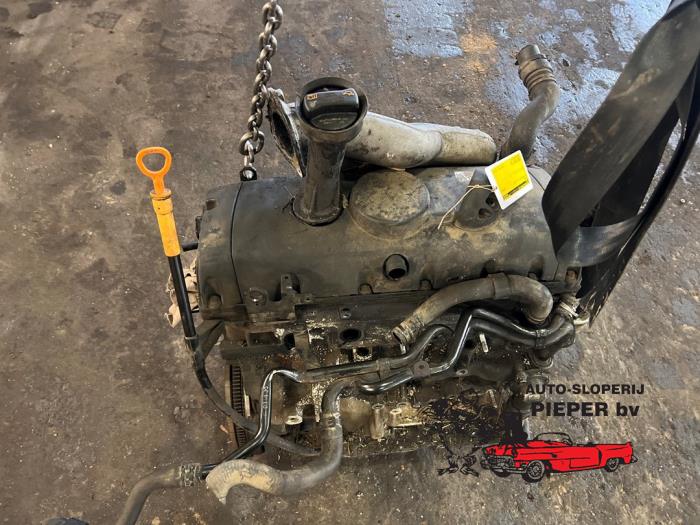 Engine Volkswagen Transporter T5 2.5 TDi - BNZ