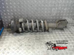 Used Front shock absorber rod, left Opel Vivaro 1.9 DTI 16V Price on request offered by Autosloperij Pieper BV
