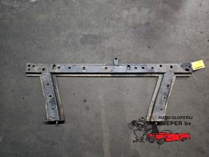 Used Subframe Renault Clio III (BR/CR) 1.6 16V Price on request offered by Autosloperij Pieper BV