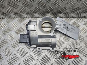 Used Throttle body Renault Clio II (BB/CB) 1.2 16V Price on request offered by Autosloperij Pieper BV