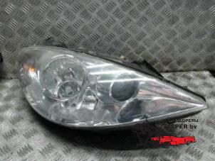 Used Headlight, right Peugeot 807 2.2 16V Price € 57,75 Margin scheme offered by Autosloperij Pieper BV