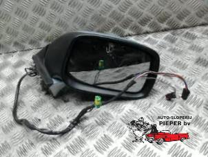 Used Wing mirror, right Peugeot 807 2.2 16V Price on request offered by Autosloperij Pieper BV