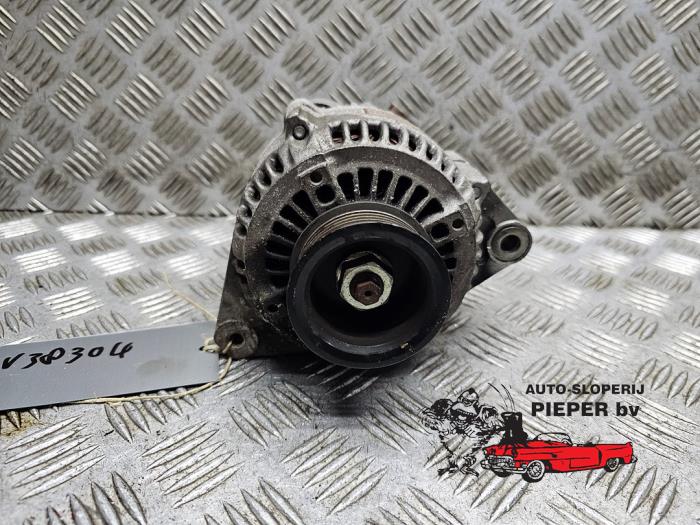 Usagé Dynamo Honda Stream I (RN) 1.7 16V VTEC Prix € 47,25 Règlement à la marge proposé par Autosloperij Pieper BV
