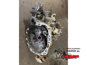 Used Gearbox Toyota Yaris (P1) 1.3 16V VVT-i Price on request offered by Autosloperij Pieper BV