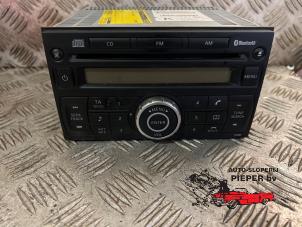 Used Radio CD player Nissan Qashqai (J10) 1.6 16V Price € 84,00 Margin scheme offered by Autosloperij Pieper BV