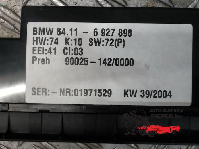 Panel de control de calefacción de un BMW X5 (E53) 3.0d 24V 2005
