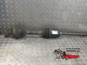 Used Front drive shaft, right BMW X5 (E53) 3.0d 24V Price on request offered by Autosloperij Pieper BV