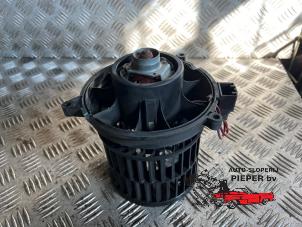 Used Heating and ventilation fan motor Ford Fusion 1.6 16V Price on request offered by Autosloperij Pieper BV