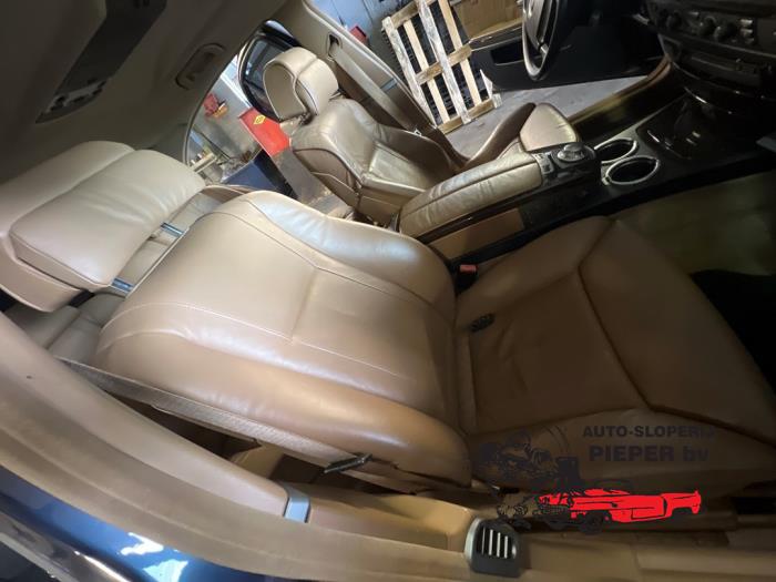 Używane Fotel prawy BMW 7 serie (E65/E66/E67) 735i,Li 3.6 V8 32V Cena na żądanie oferowane przez Autosloperij Pieper BV