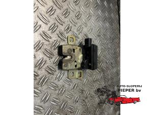 Used Tailgate lock mechanism BMW Mini One/Cooper (R50) 1.6 16V One Price on request offered by Autosloperij Pieper BV