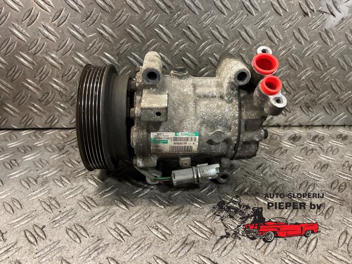 Gebrauchte Klimapumpe Renault Clio III (BR/CR) 1.6 16V Preis € 78,75 Margenregelung angeboten von Autosloperij Pieper BV
