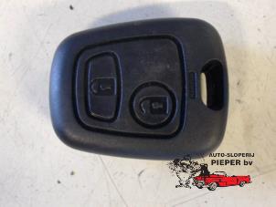 New Key housing Peugeot 307 Price € 10,49 Inclusive VAT offered by Autosloperij Pieper BV