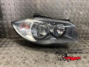 Used Headlight, right BMW 1 serie (E87/87N) 118d 16V Price on request offered by Autosloperij Pieper BV