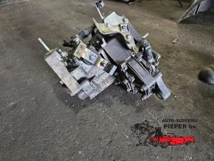 Used Gearbox Fiat Doblo (223A/119) 1.6 16V Price on request offered by Autosloperij Pieper BV
