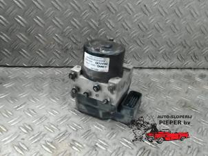 Used ABS pump Kia Picanto (BA) 1.0 12V Price € 131,25 Margin scheme offered by Autosloperij Pieper BV