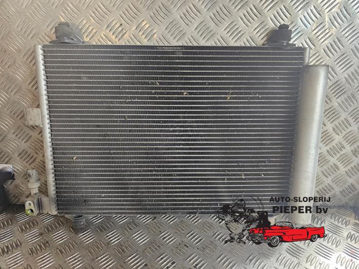 Air conditioning condenser from a Citroën Berlingo Multispace 1.6 16V 2003